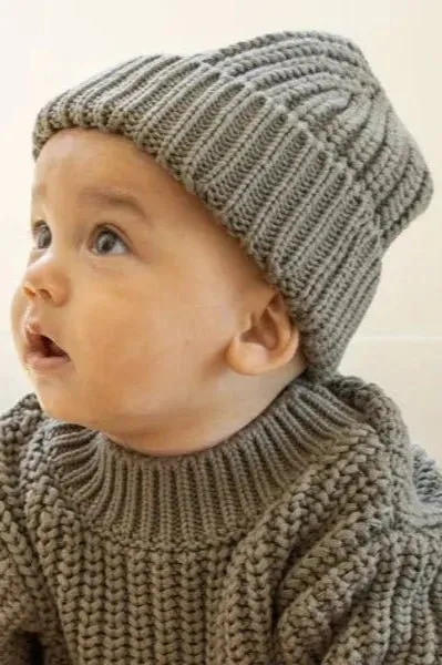 CHUNKY KNIT BEANIE || OLIVE