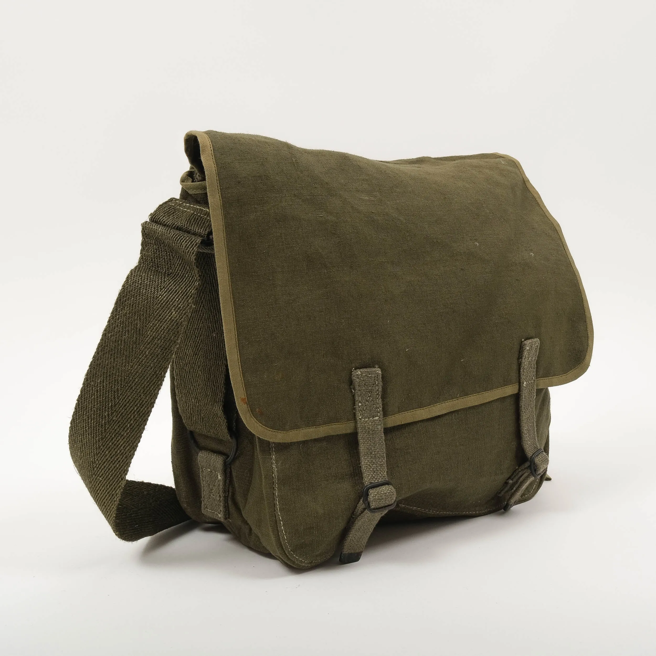 FRENCH 1950S MILITARY SATCHEL