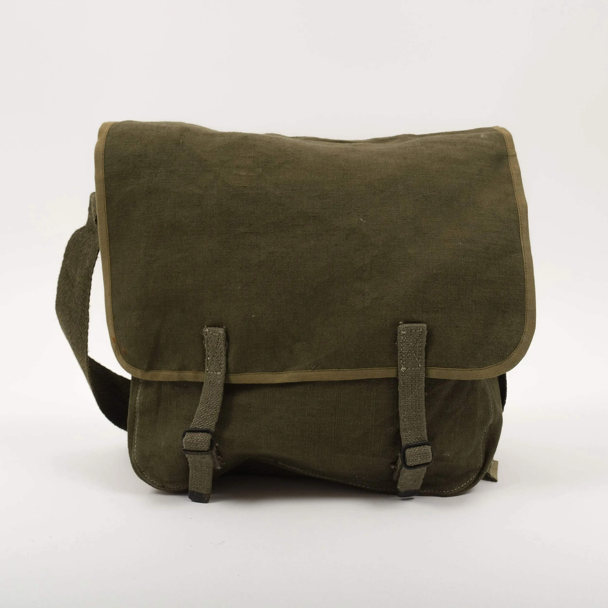 FRENCH 1950S MILITARY SATCHEL